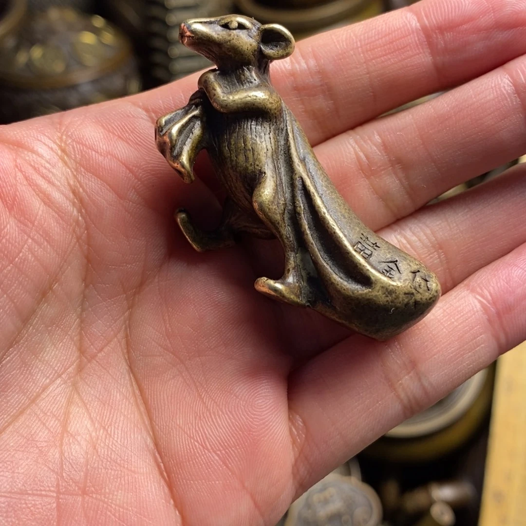 精美铜器做工精良