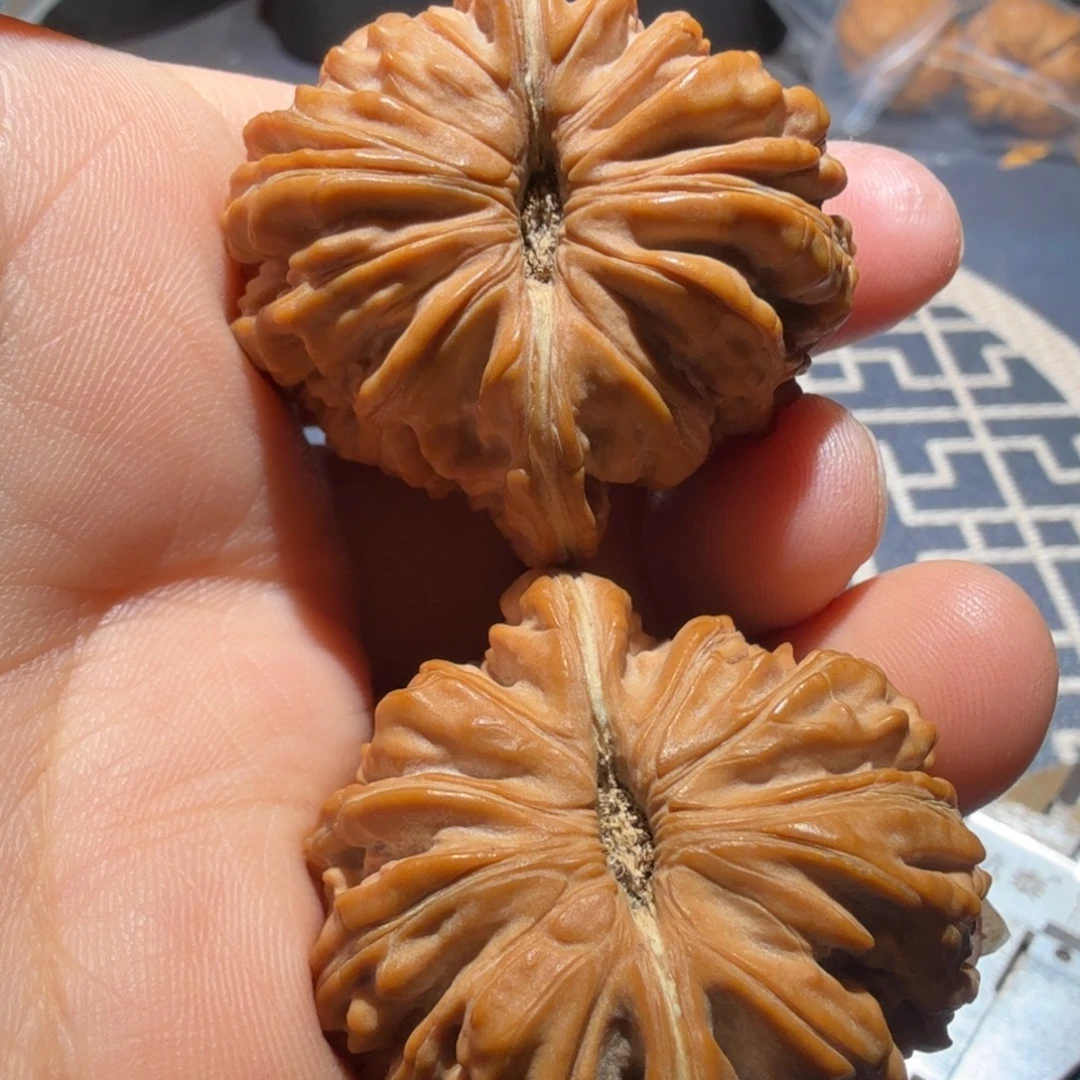 文玩核桃吊坠糖宝楼