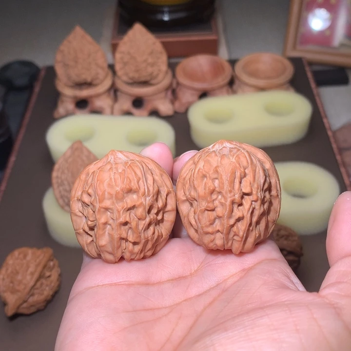 药***哥核桃文玩核桃把件芭蕉扇