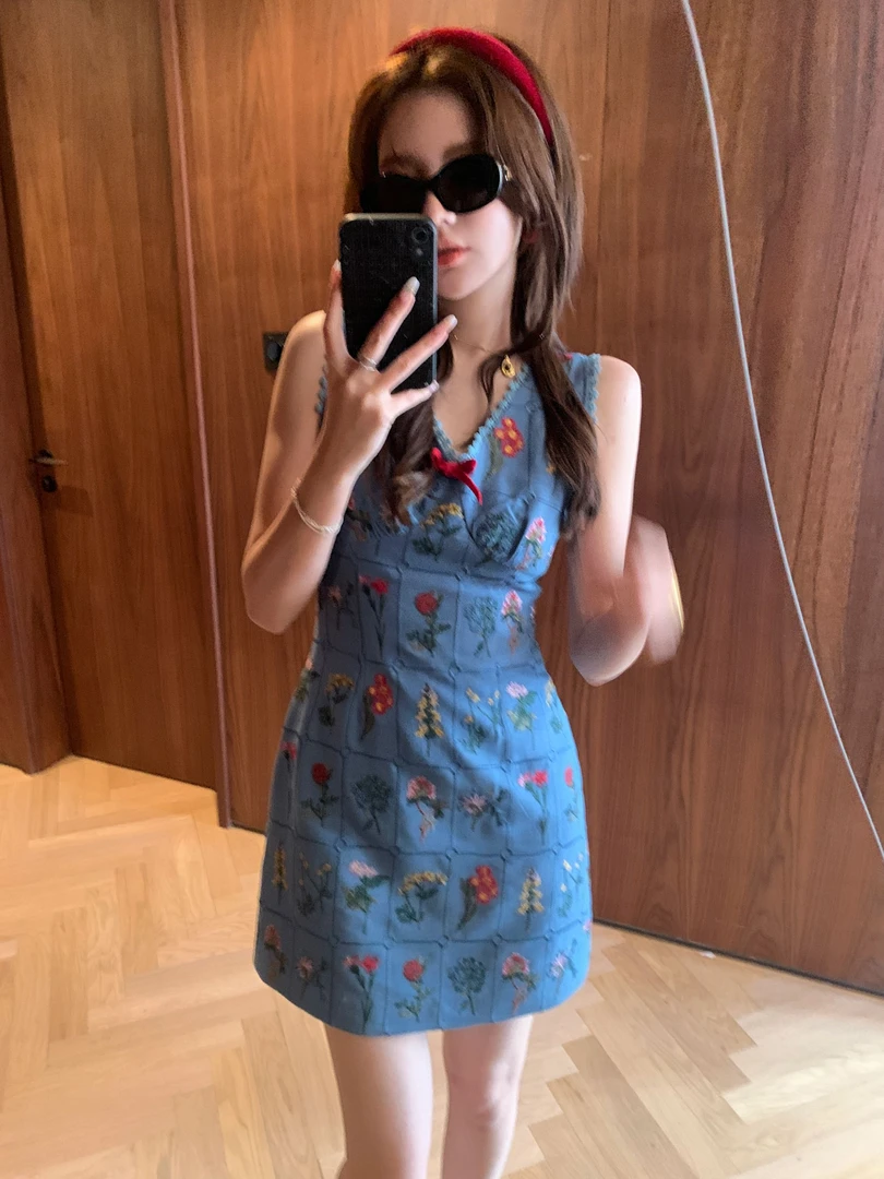 【芝士Cheese】爱人如养花 夏季无袖V领设计时尚百搭显瘦中长连衣裙