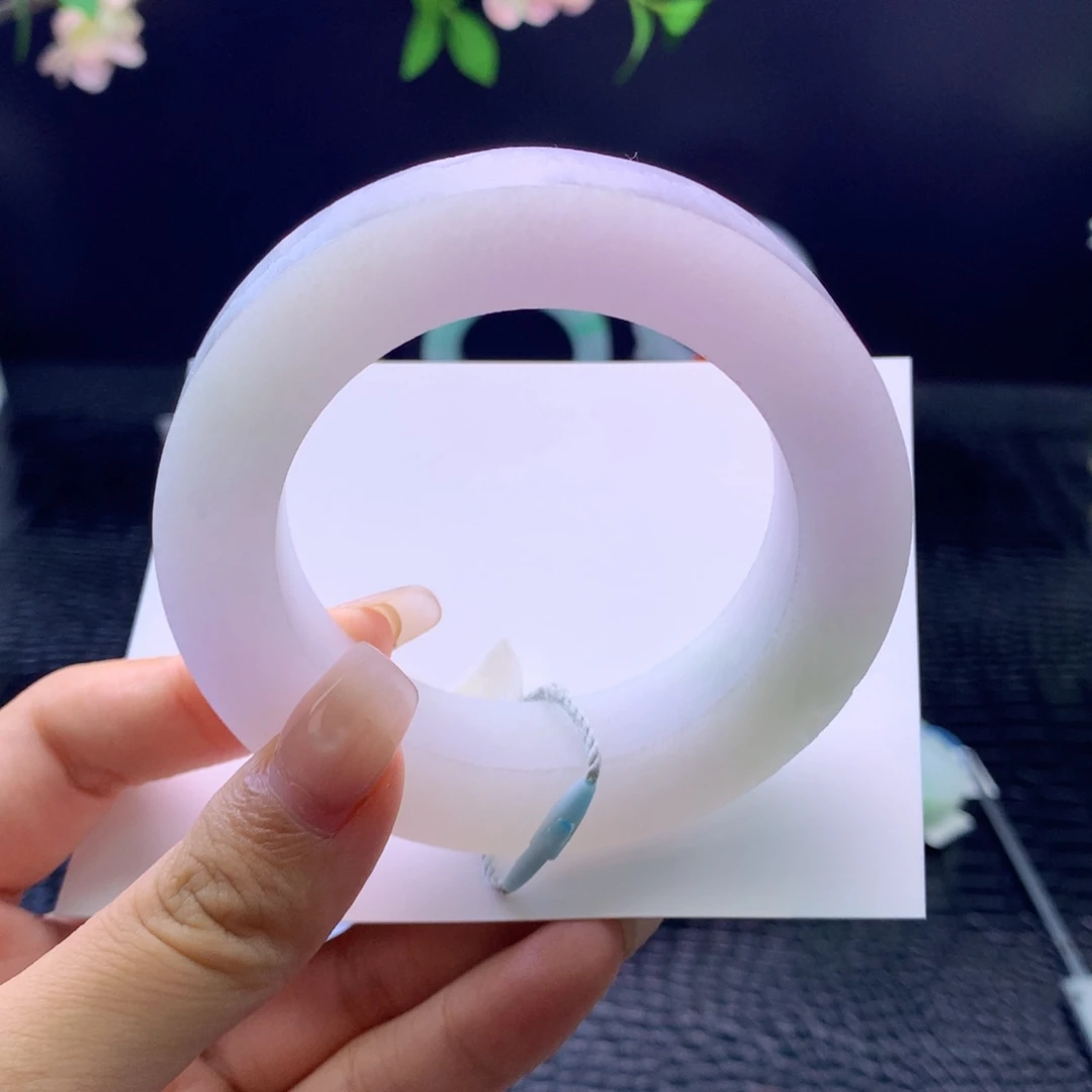 定制翡翠未镶嵌手镯