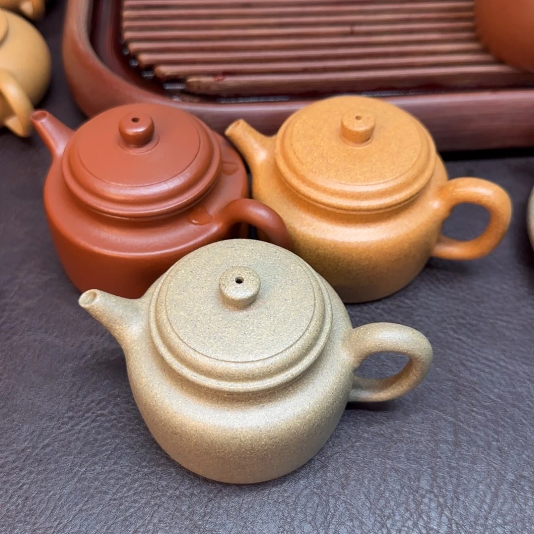 *****茶壶紫砂黄金段炮嘴德钟+朱泥剑流德钟+宝山青段德钟