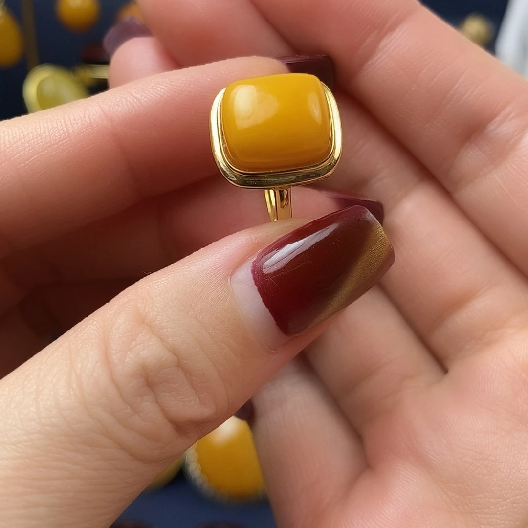 蜜蜡戒指银S925镀金镶嵌
