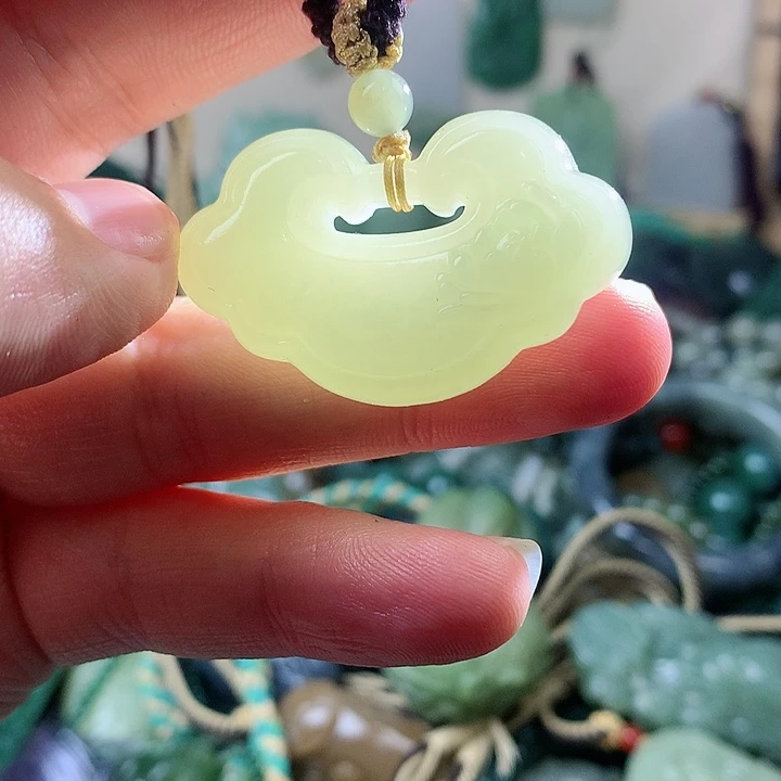 未镶嵌和田玉挂件