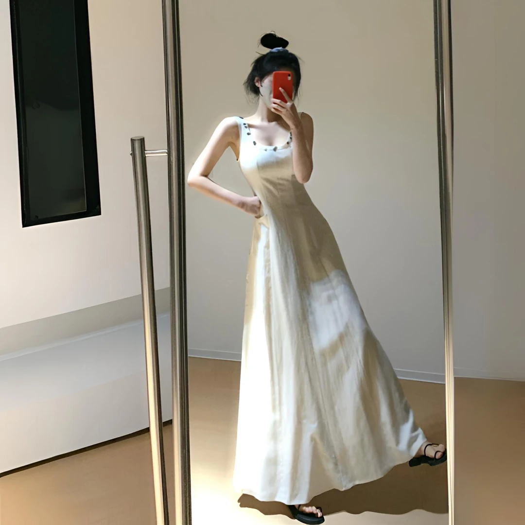 小众炸街高级感女装连衣裙2025夏季新款度假风洋气无袖白色长裙子