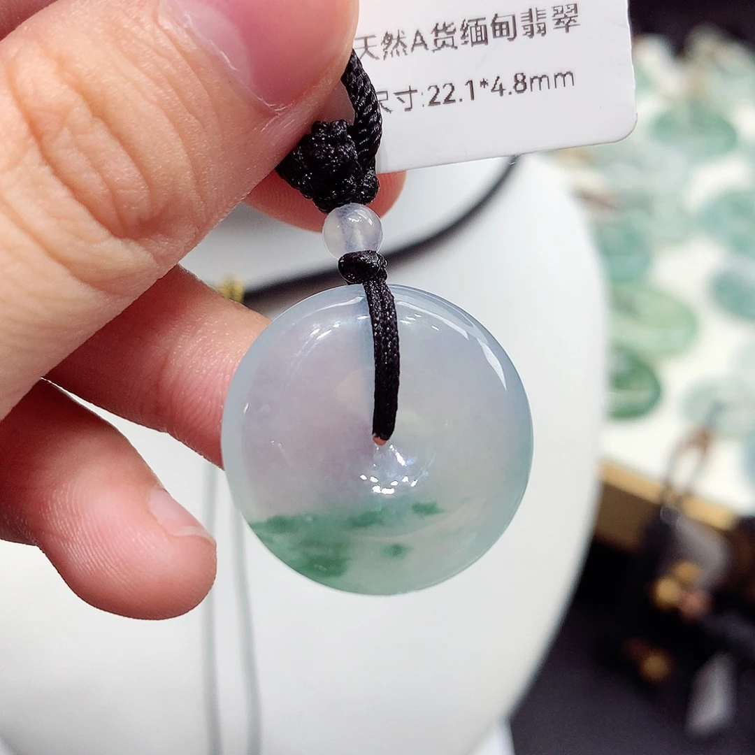 翡翠未镶嵌颈饰编号27，22.1/4.8