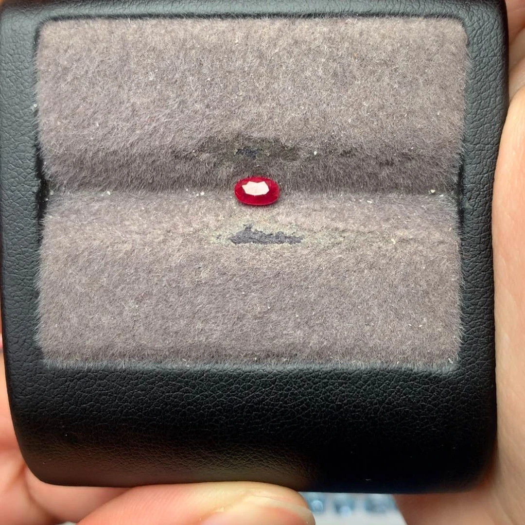 裸石红宝石3×5鸽血红