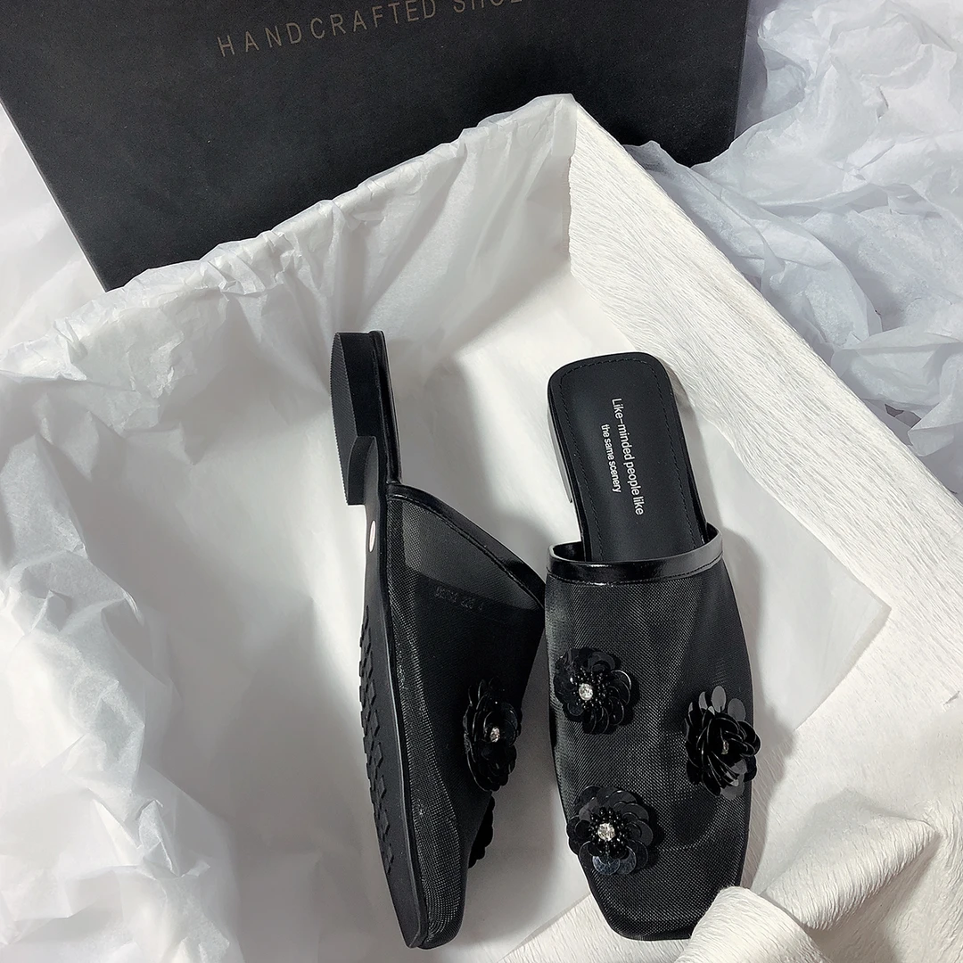 森屿海巷 时尚真皮透气低跟一脚蹬欧美风花朵一脚蹬气质网面拖鞋