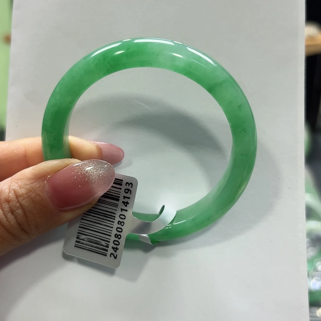 石英质玉手镯未镶嵌c****e