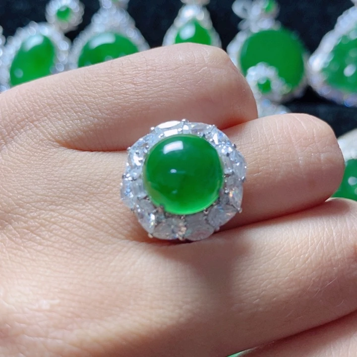 翡翠颈饰18K金镶嵌1858156。