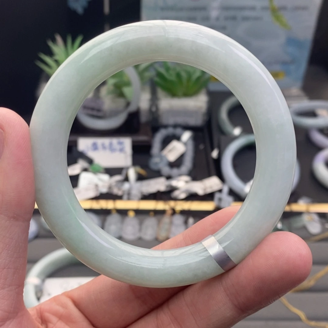 【闪购商品】未镶嵌手镯翡翠