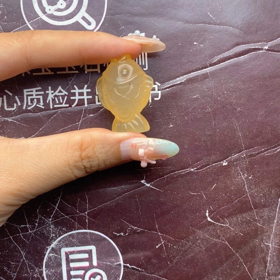 品***品玛瑙/玉髓未镶嵌车挂