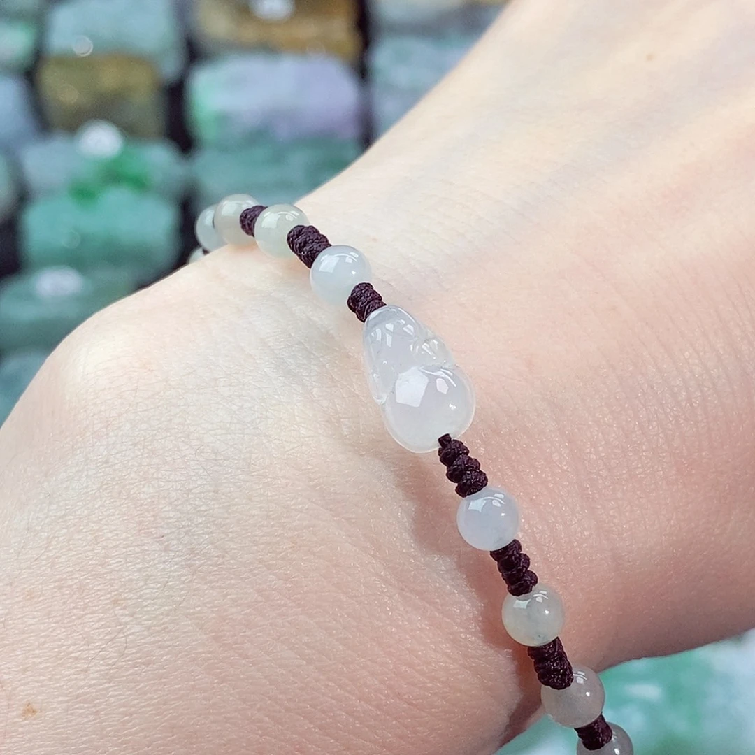 颈饰未镶嵌翡翠天然