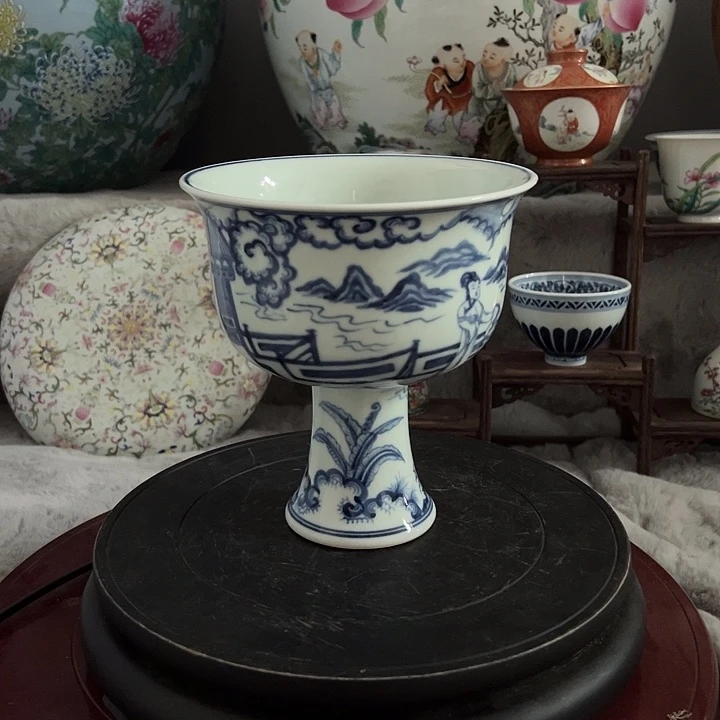 瓷青花人物高脚杯一个