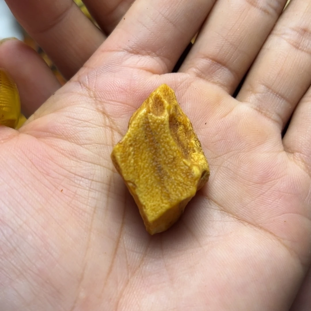 未镶嵌定制琥珀蜜蜡定制随型吊坠