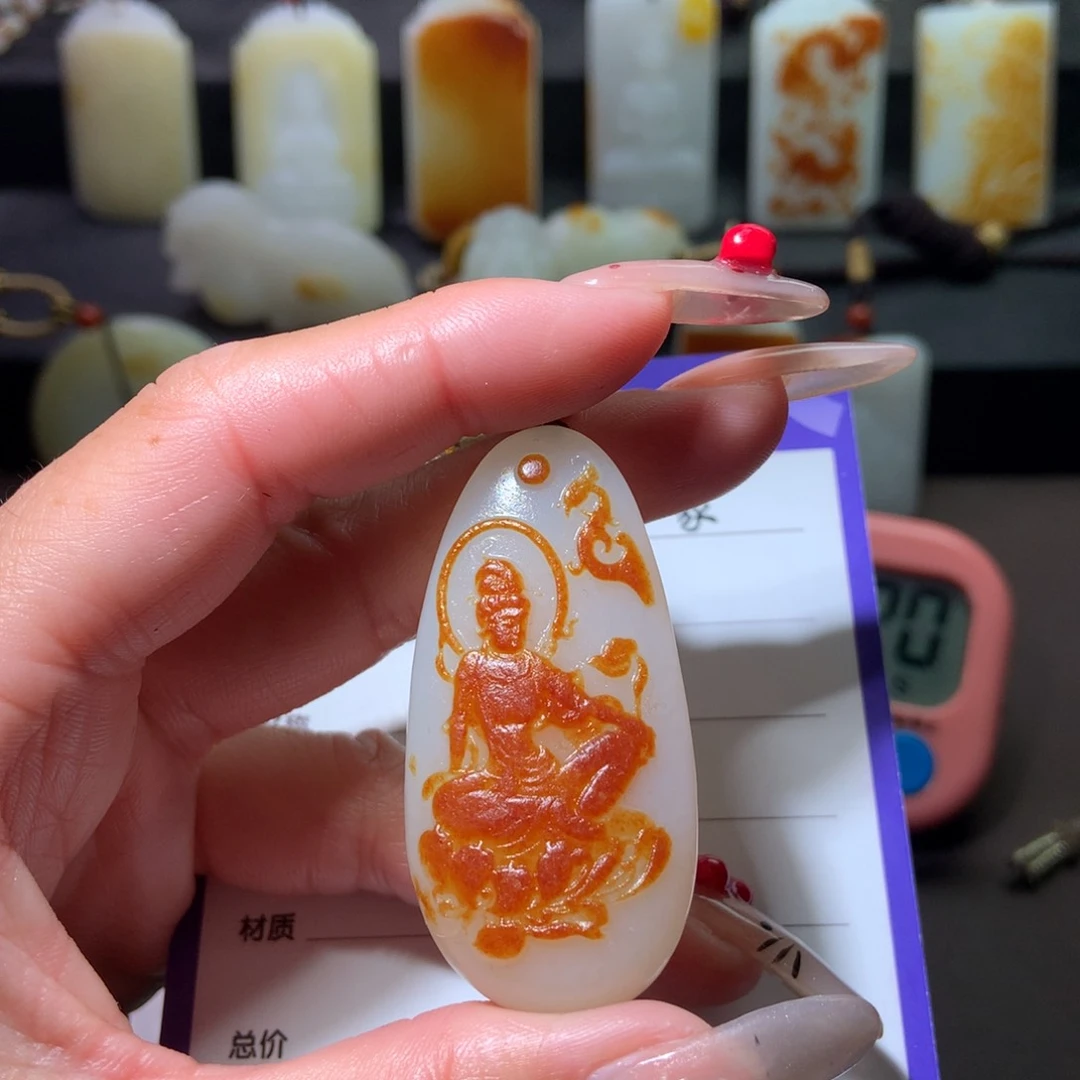 和田玉挂件未镶嵌想***?