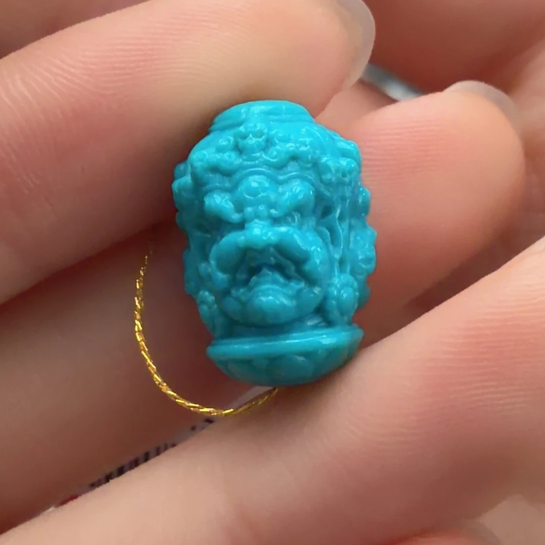 绿松石未镶嵌颈饰