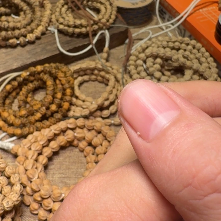 兰***果柏香籽/百香籽吊坠