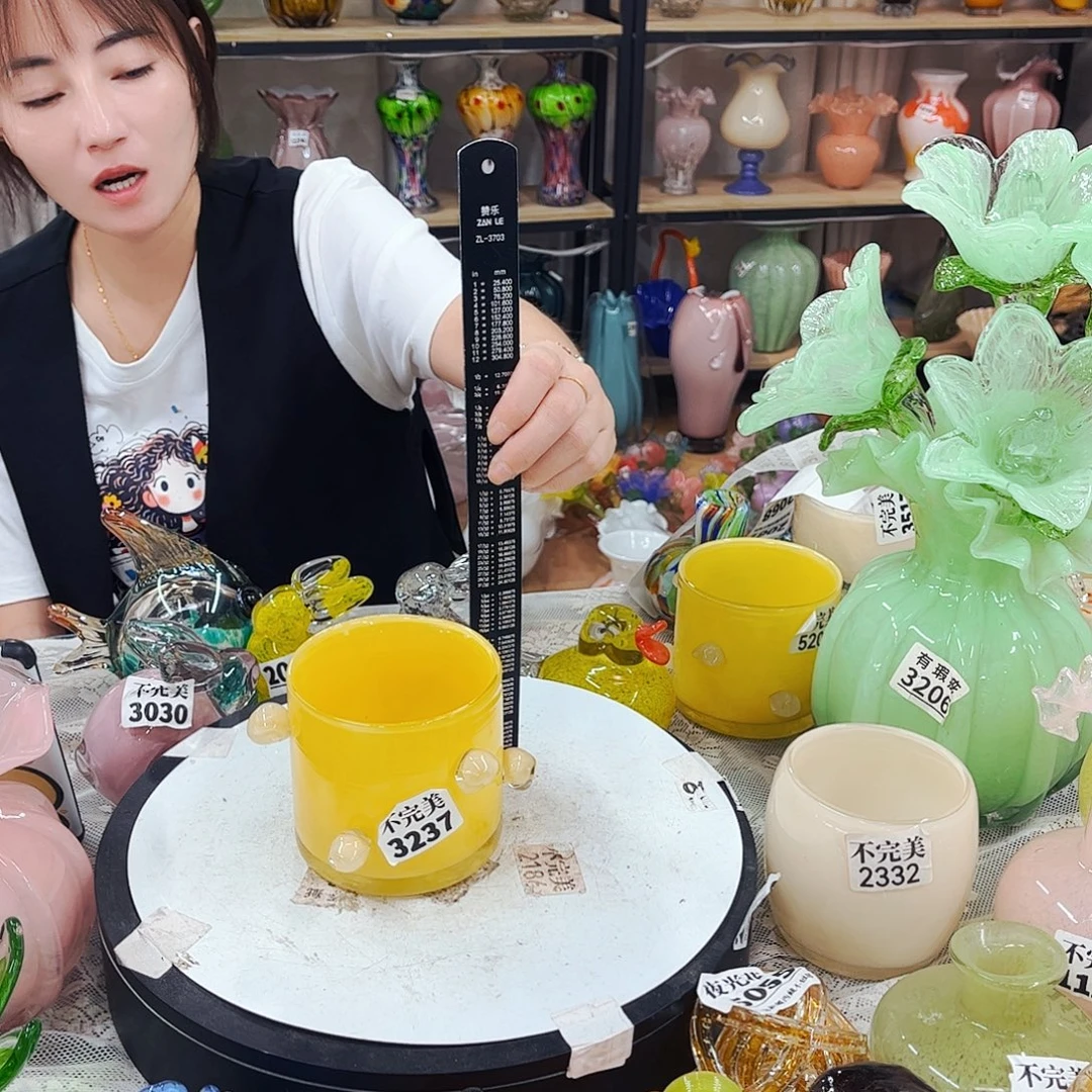 3237 家悦琉璃工艺品不完美