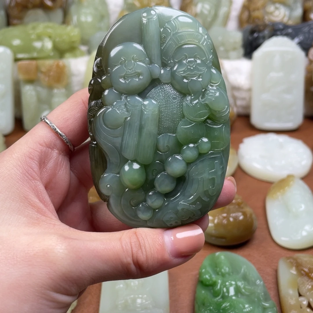 和田玉未镶嵌颈饰