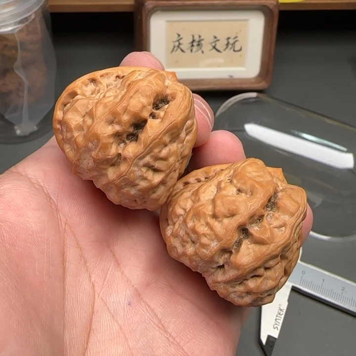 T***h吊坠文玩核桃三角蛙