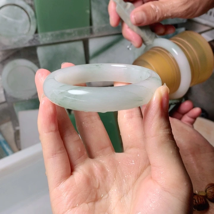 再***等定制石英质玉（天山翠）