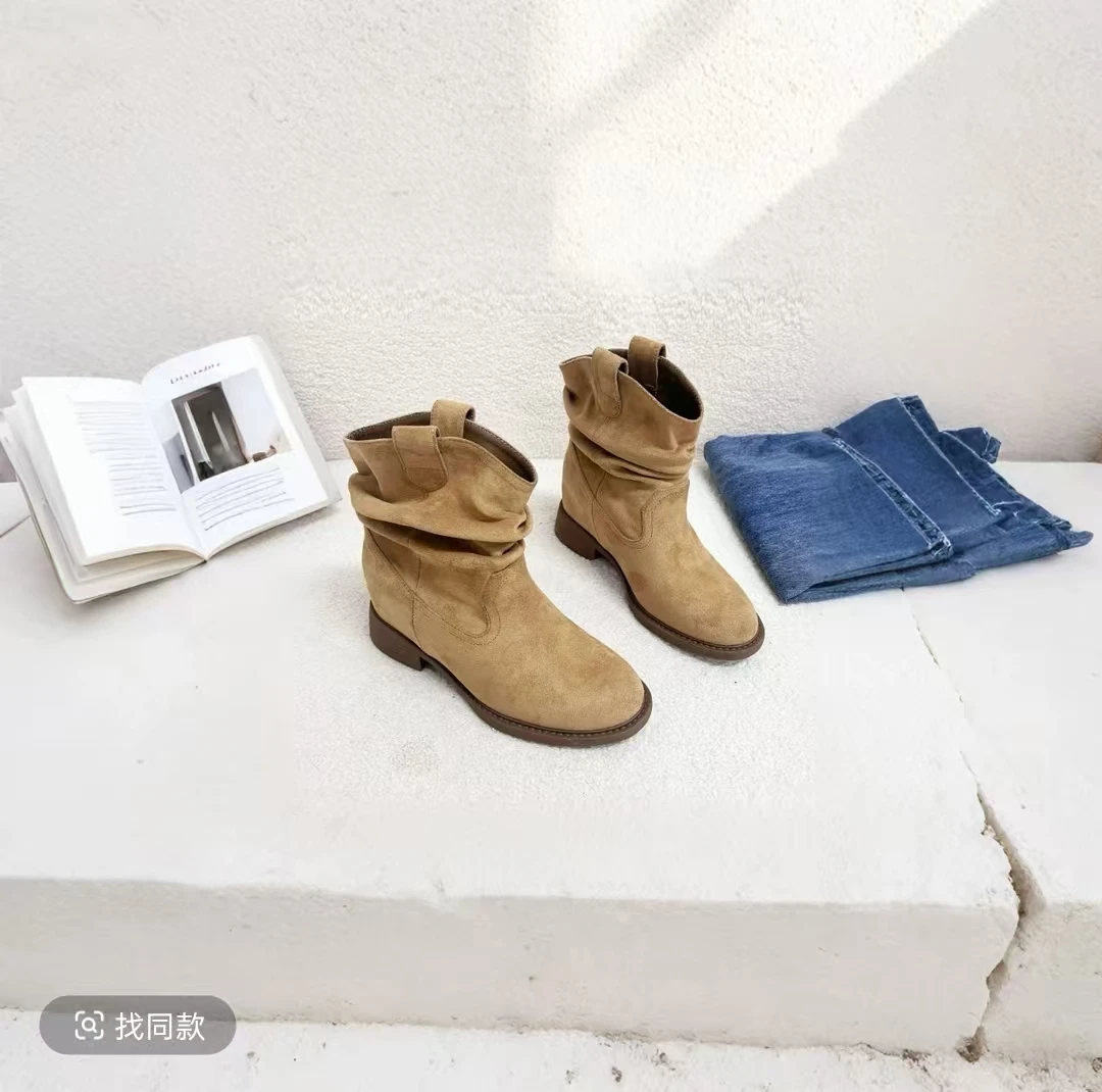 【平底增高8cm】美拉德V口堆堆靴女中筒显瘦褶皱复古女靴