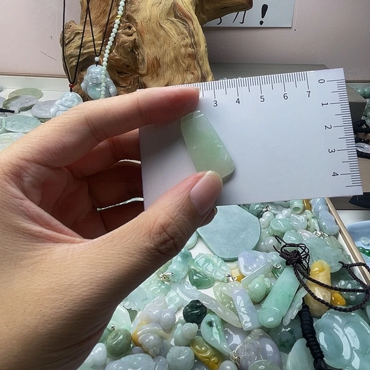 翡翠未镶嵌挂件翡翠