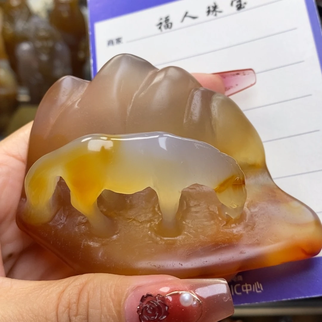 玛瑙/玉髓把件未镶嵌凯