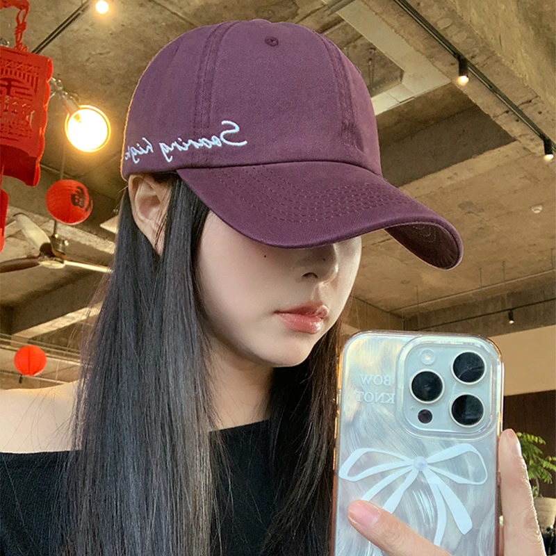 韩系大头围棒球帽女新款百搭宽帽檐紫色软顶帽子遮阳鸭舌帽男款