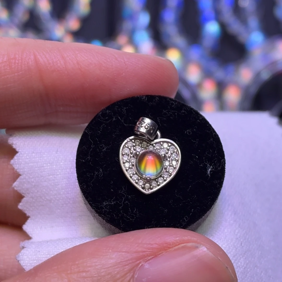 银S925镶嵌颈饰月光石马岛吊坠