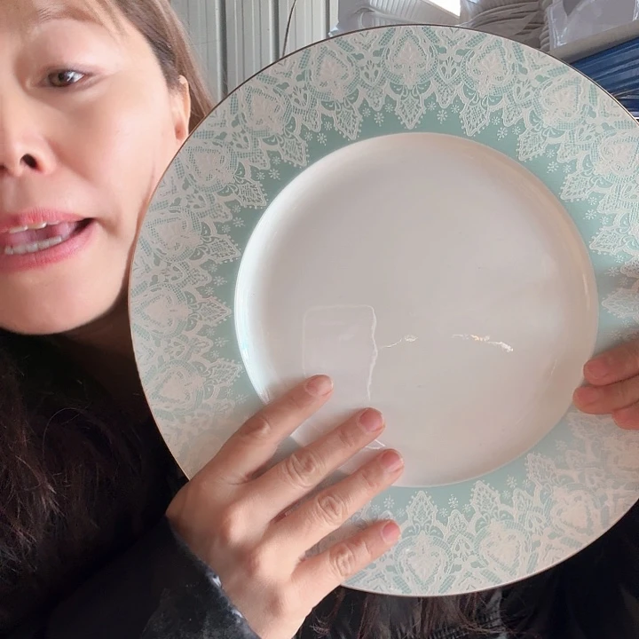 骨瓷蓝色蕾丝超大盘微瑕