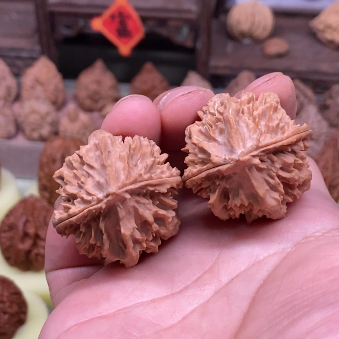 文玩核桃把件楸灯笼