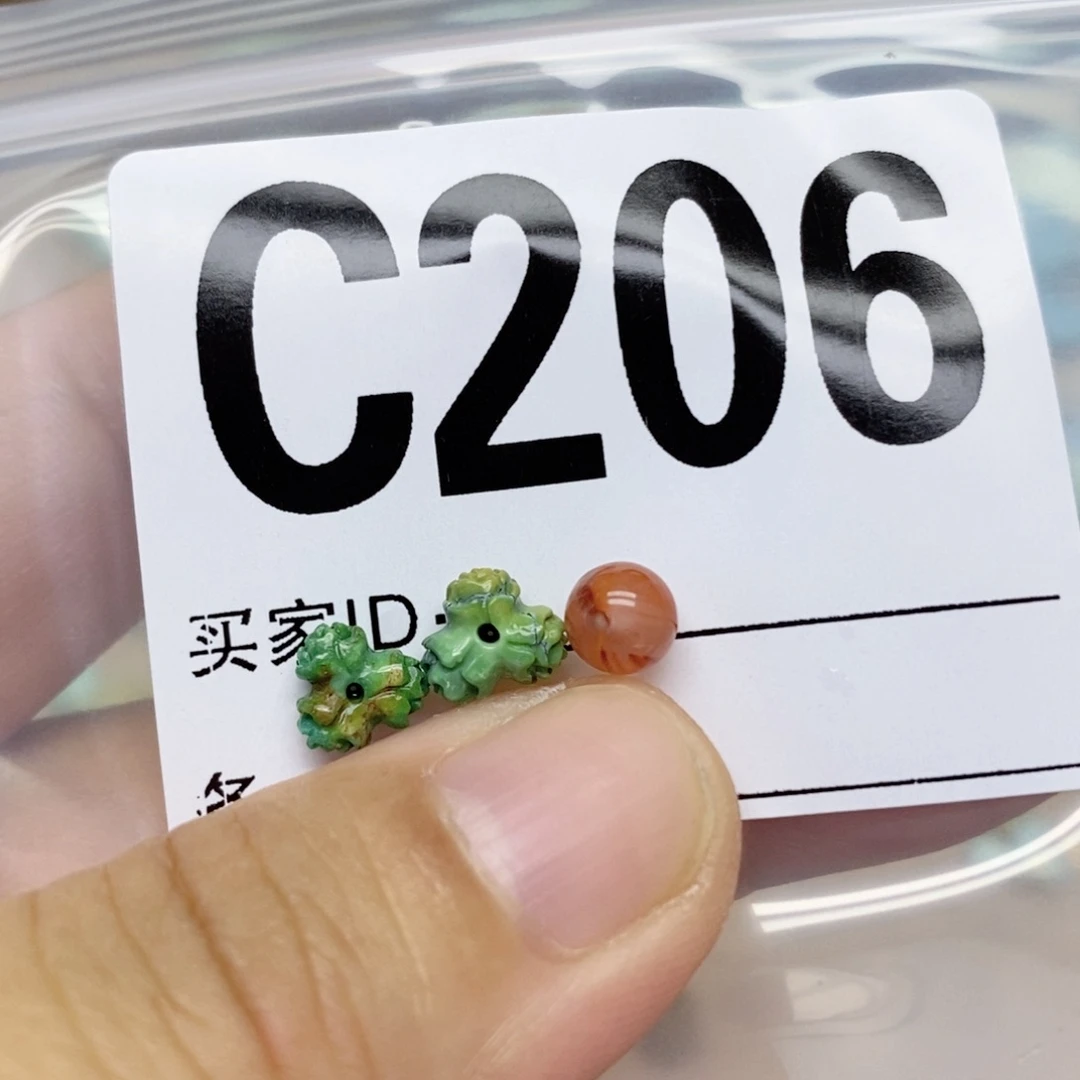 南红玛瑙配饰未镶嵌