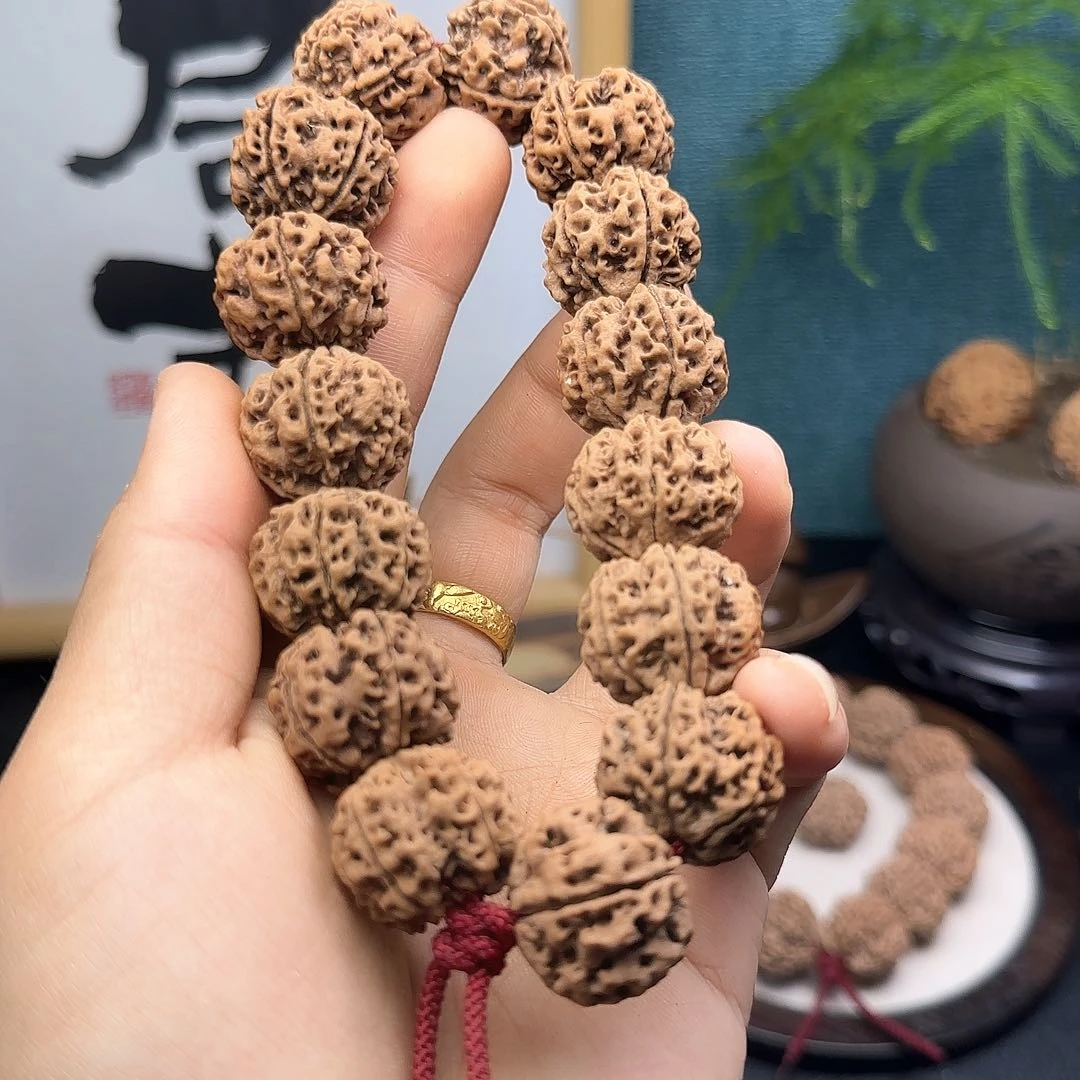 金刚菩提吊坠冬*梨