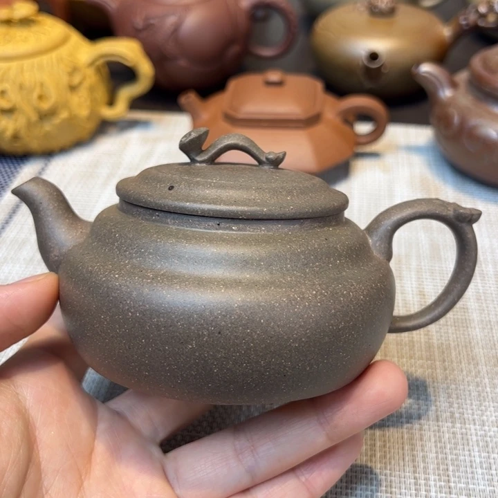 ****行茶壶紫砂青段，紫灵，容量200毫升