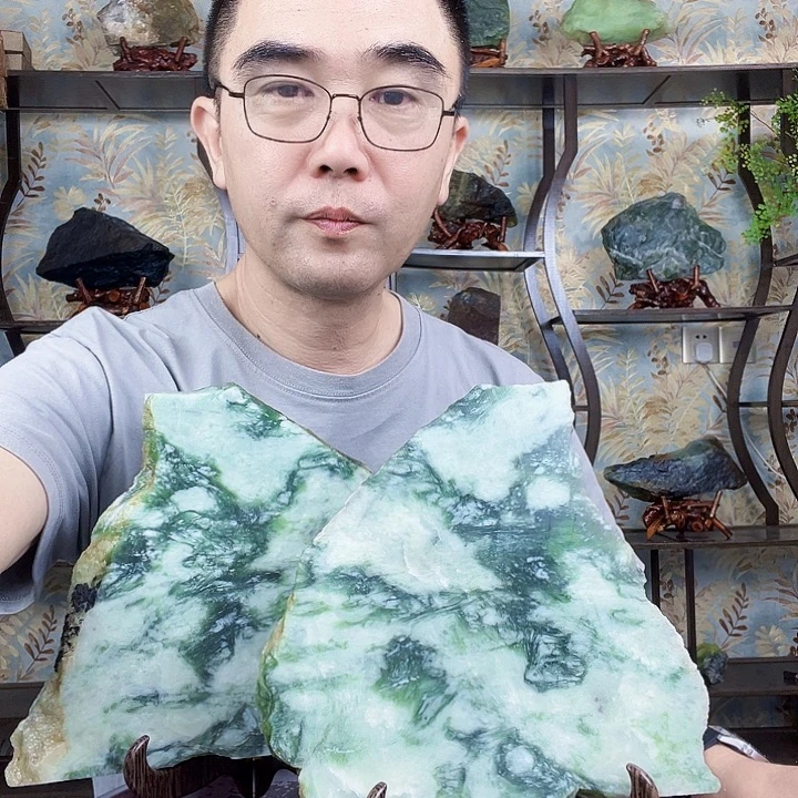 毛***杏蛇纹石玉未镶嵌珠宝奇石