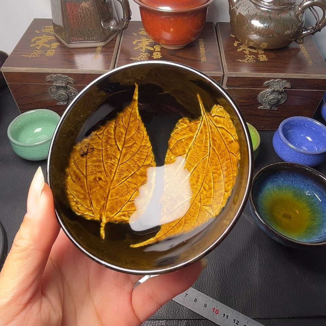 茶盏我不敢看电视你知道吧