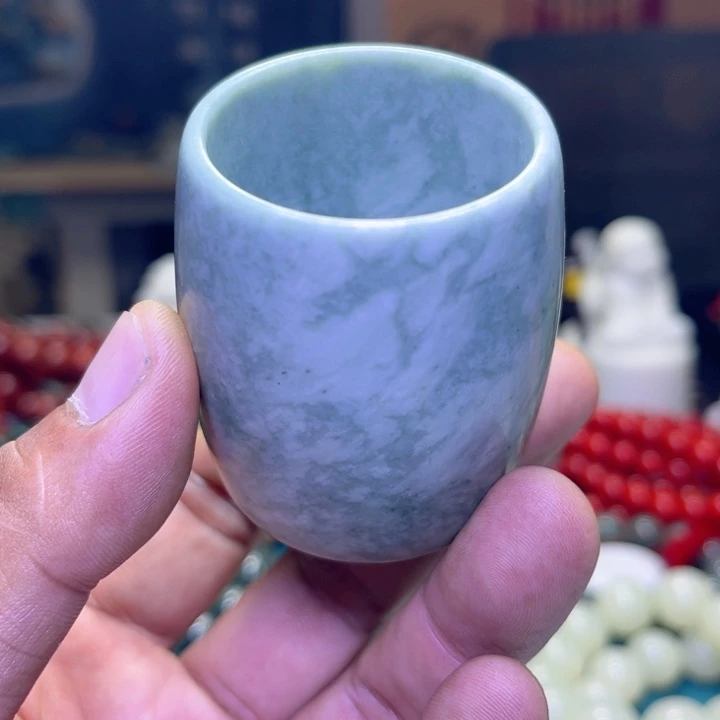 蛇纹石玉未镶嵌水杯