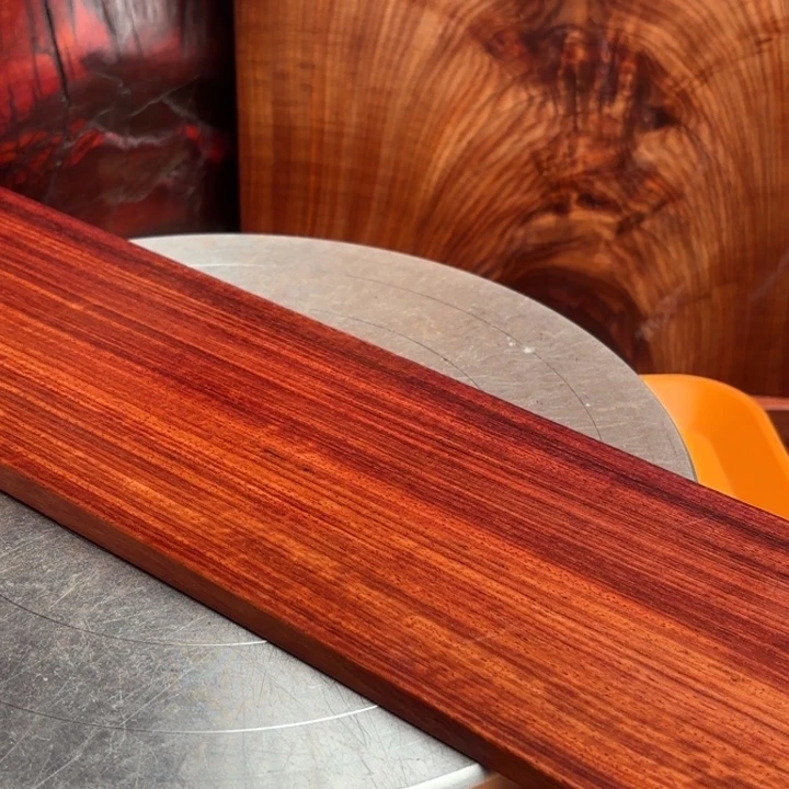 阿***生大叶紫檀（黑酸枝木类）