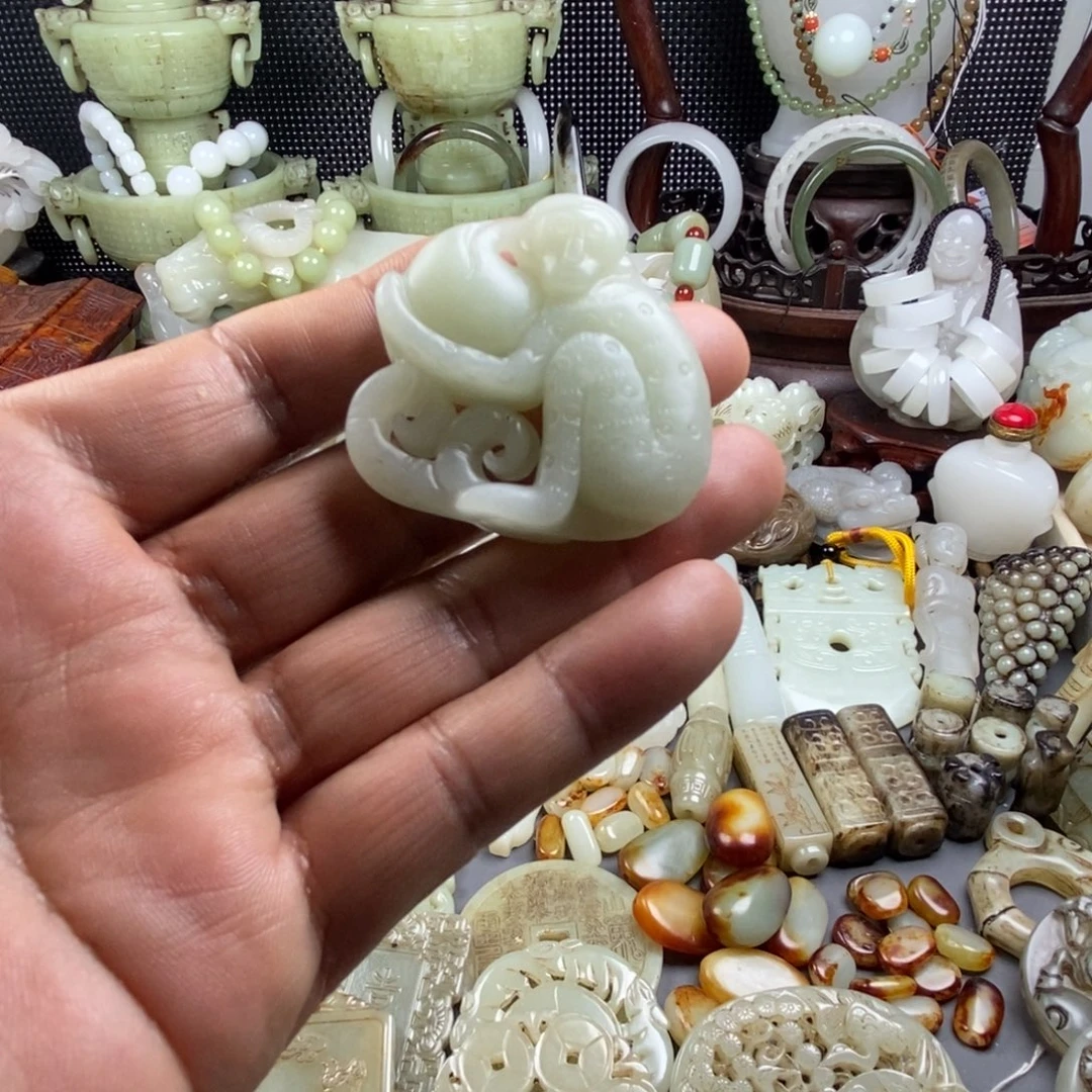 和田玉（糖玉）未镶嵌颈饰