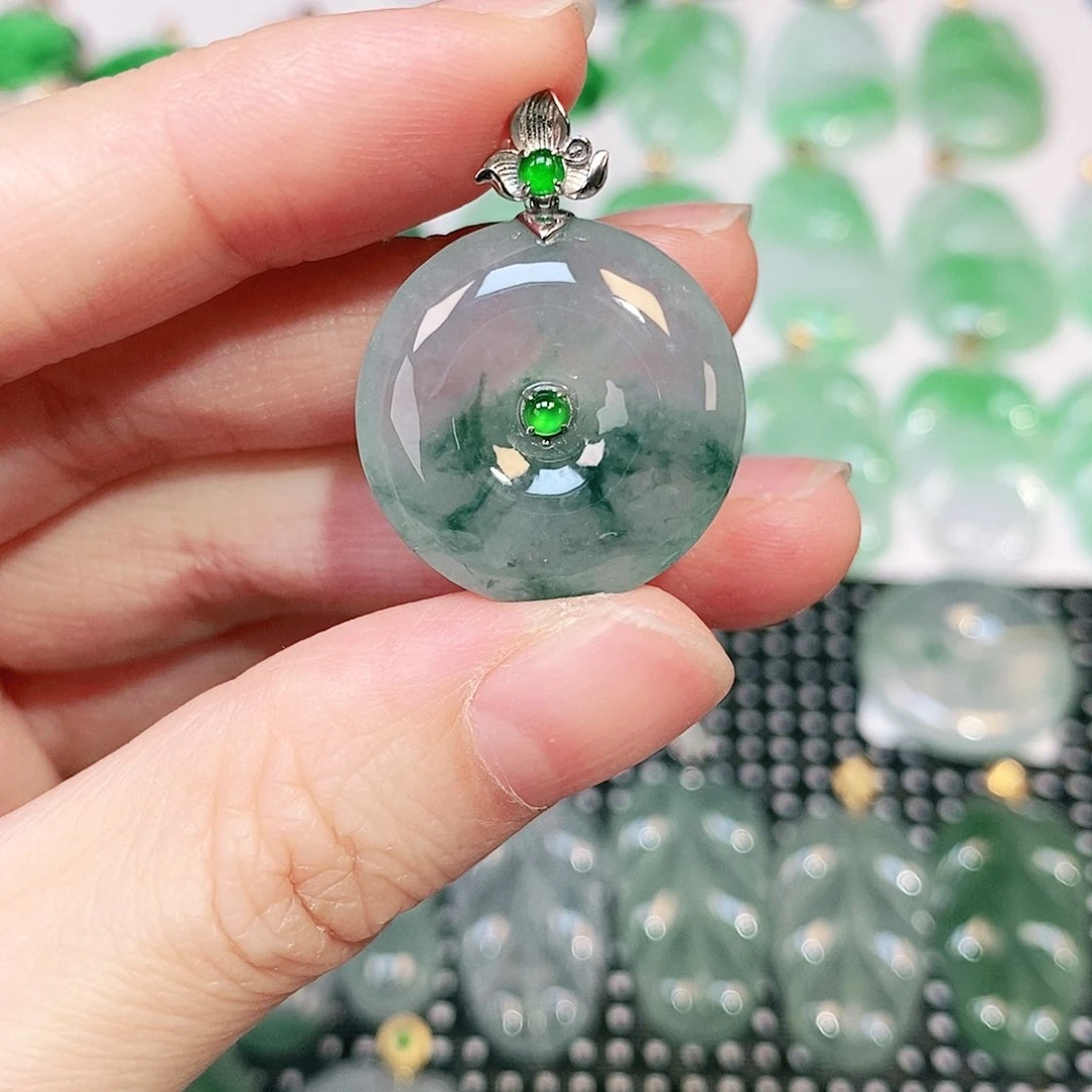 翡翠吊坠(不含链)18K金镶嵌