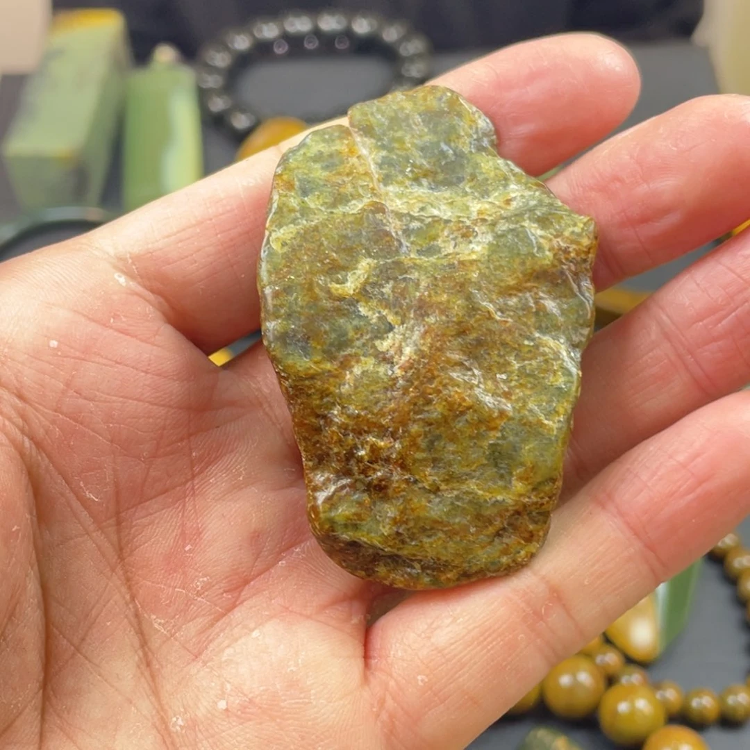 岫岩河磨玉（透闪石质玉）手链未镶嵌