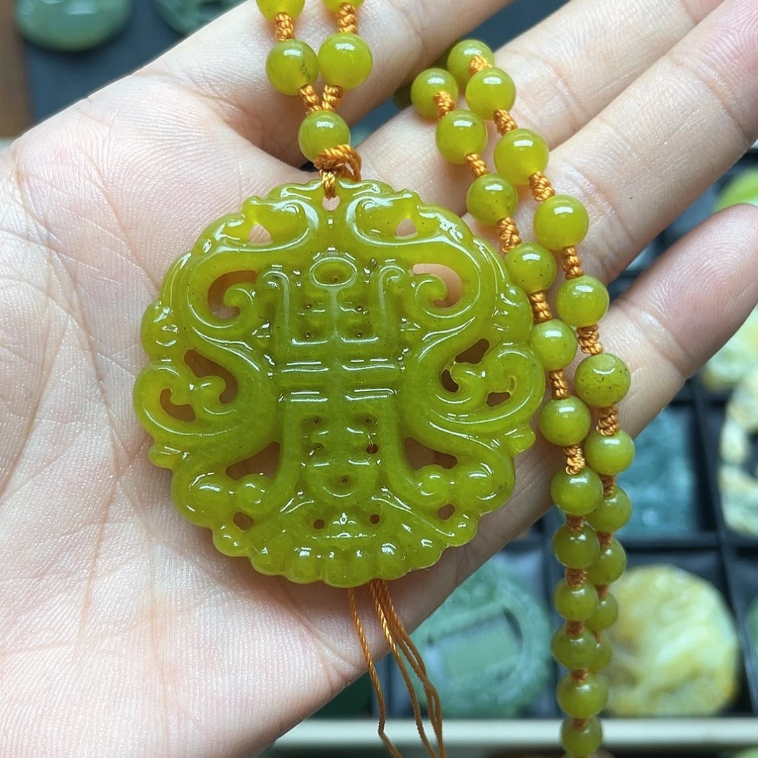 未镶嵌蛇纹石玉颈饰
