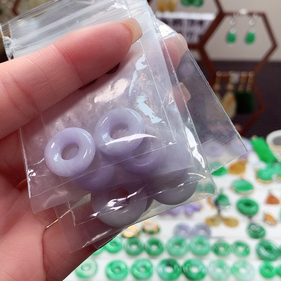 翡翠耳饰未镶嵌多样性发其一