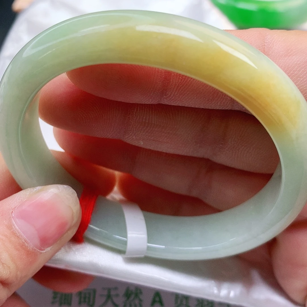 未镶嵌手镯（贵妃镯）翡翠纯天然A货翡翠黄翡贵妃320号