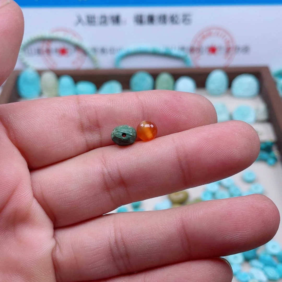南红玛瑙未镶嵌颈饰093