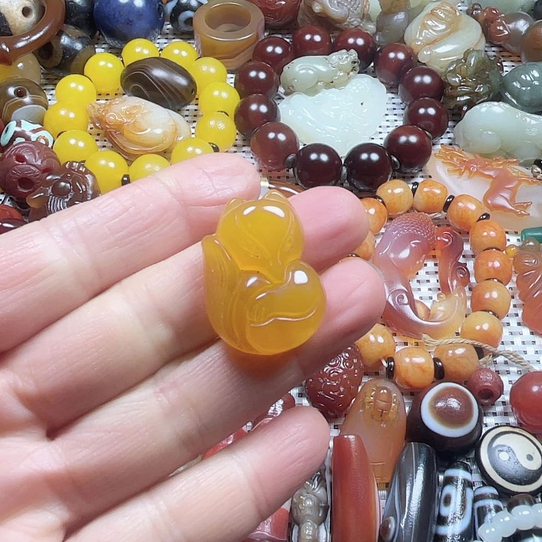 玛瑙/玉髓挂件未镶嵌