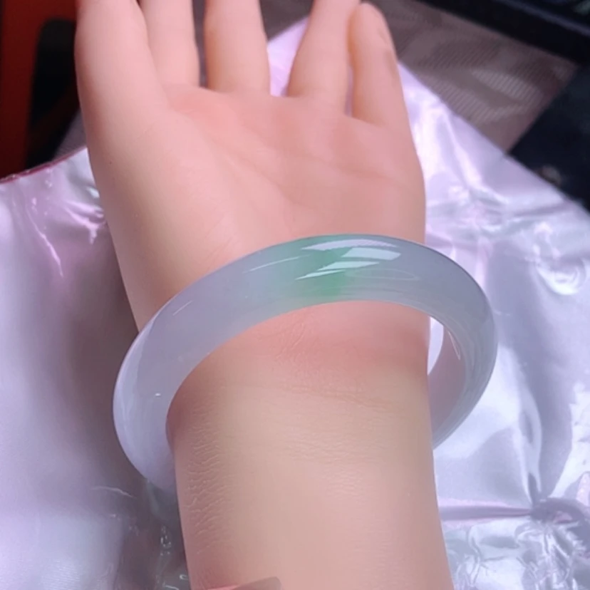【闪购商品】翡翠手镯未镶嵌37，