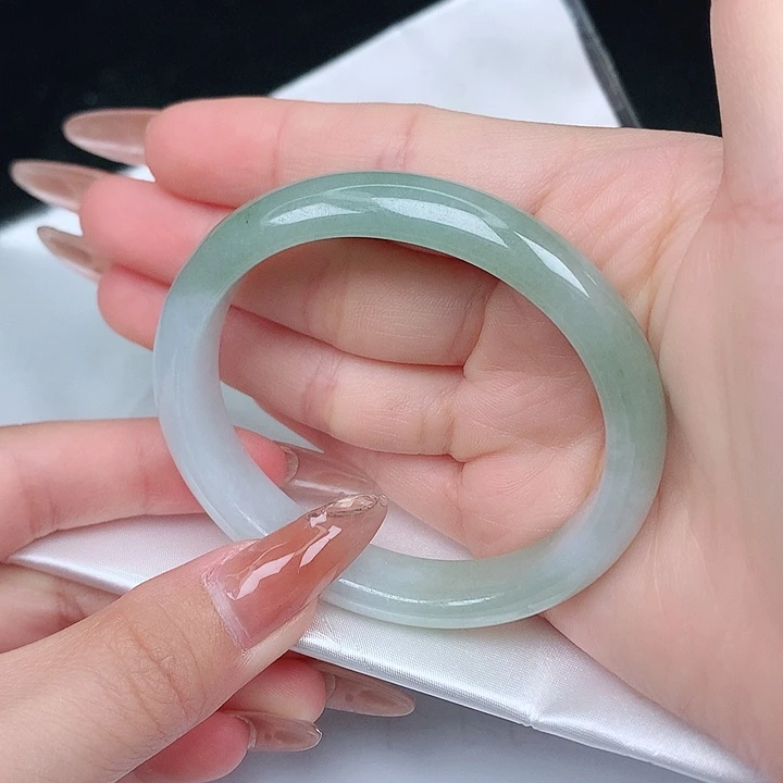 未镶嵌手镯翡翠贵妃 54/55